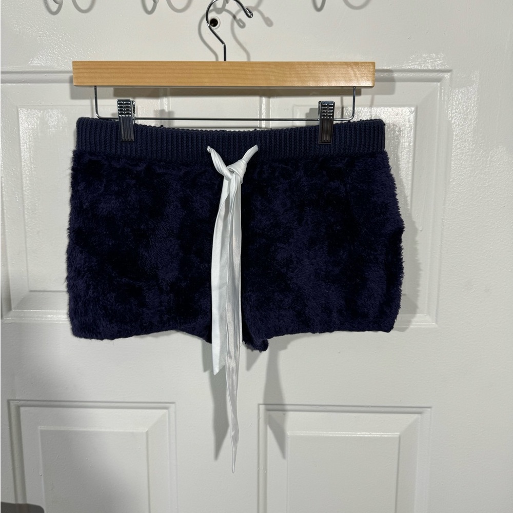 Make and Model Cozy Winter Shorts - Gently Worn Comfort in Women's Small - Picture 4 of 4